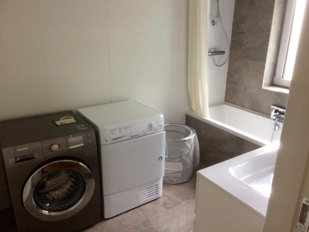 Spacious Contemporary Chalet Type Apartment. Galway Extérieur photo